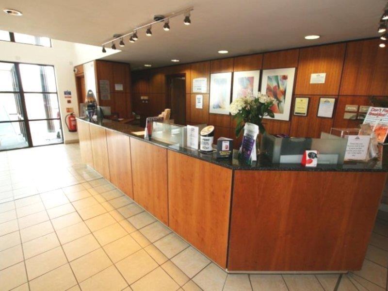Ramada By Wyndham Cambridge Hotell Fen Drayton Exteriör bild